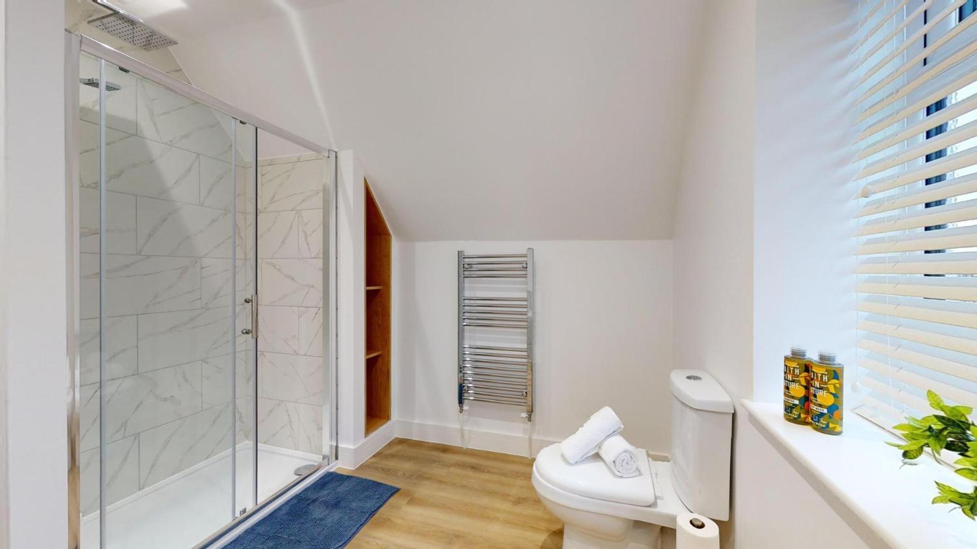 Impressive Two Bedroom | Wifi คาร์ดิฟฟ์ ภายนอก รูปภาพ